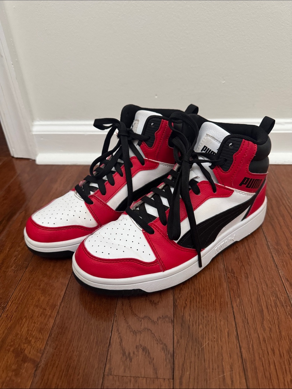 Puma Rebound V6  — White, Red & Black (Big Kids)
